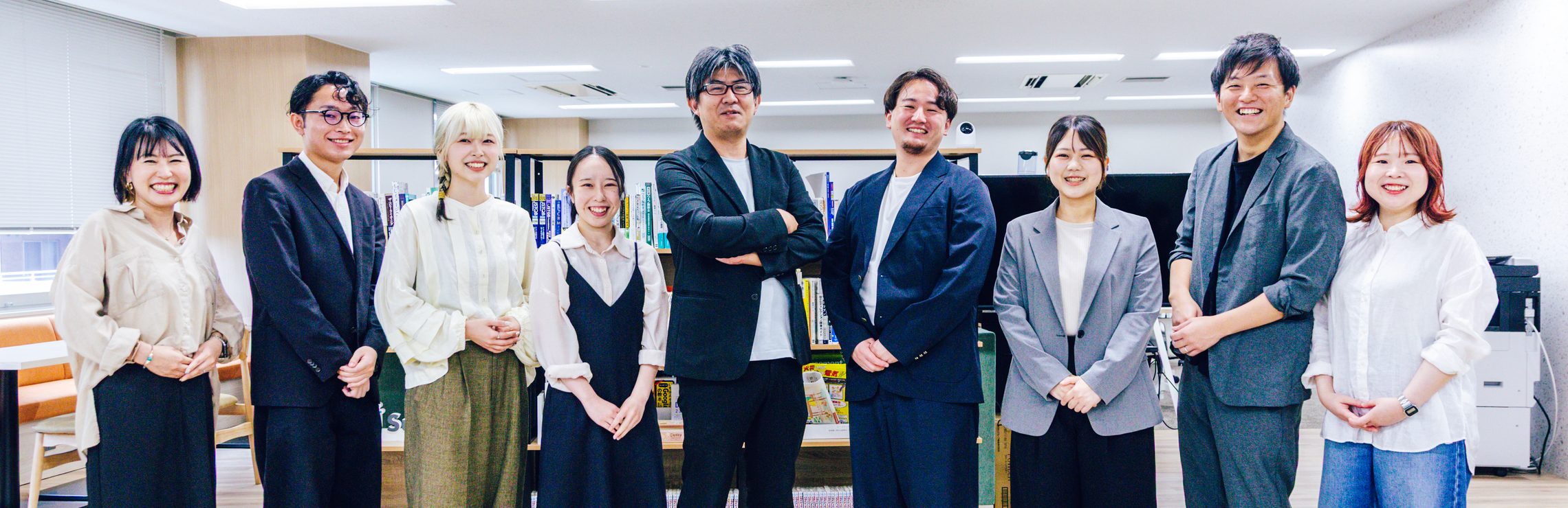クリーヴァのメンバー集合写真